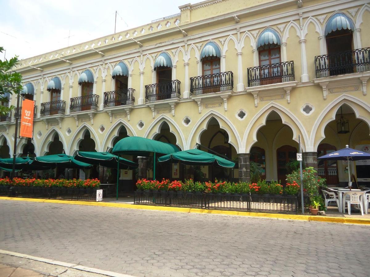 Hotel Concierge Plaza Колима Экстерьер фото