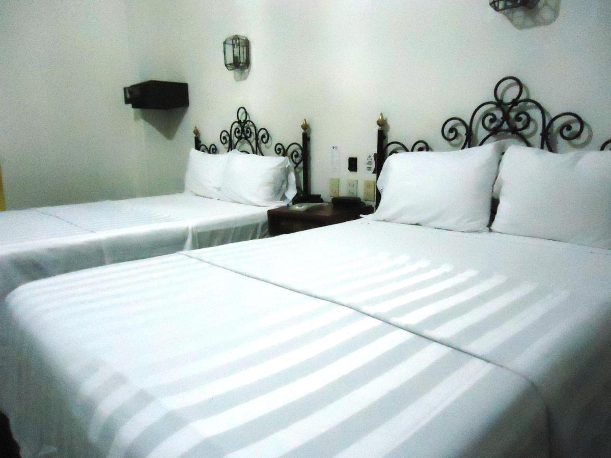 Hotel Concierge Plaza Колима Экстерьер фото