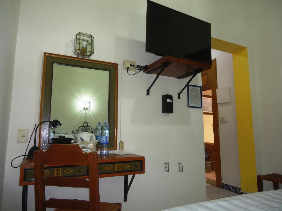 Hotel Concierge Plaza Колима Экстерьер фото