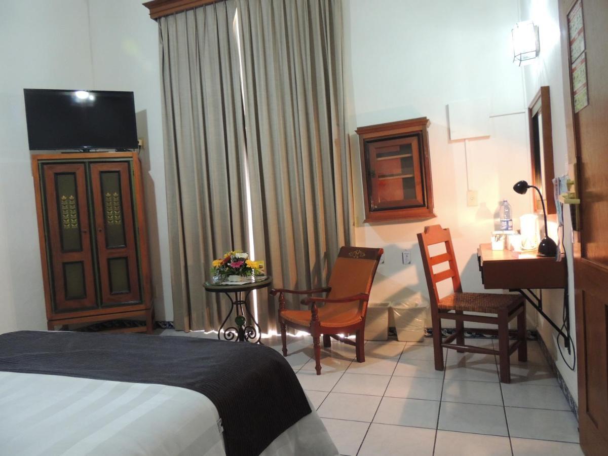 Hotel Concierge Plaza Колима Экстерьер фото